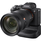Sony Vertical Battery/Handgrip for ILCE7RM4 (VG-C4EM)