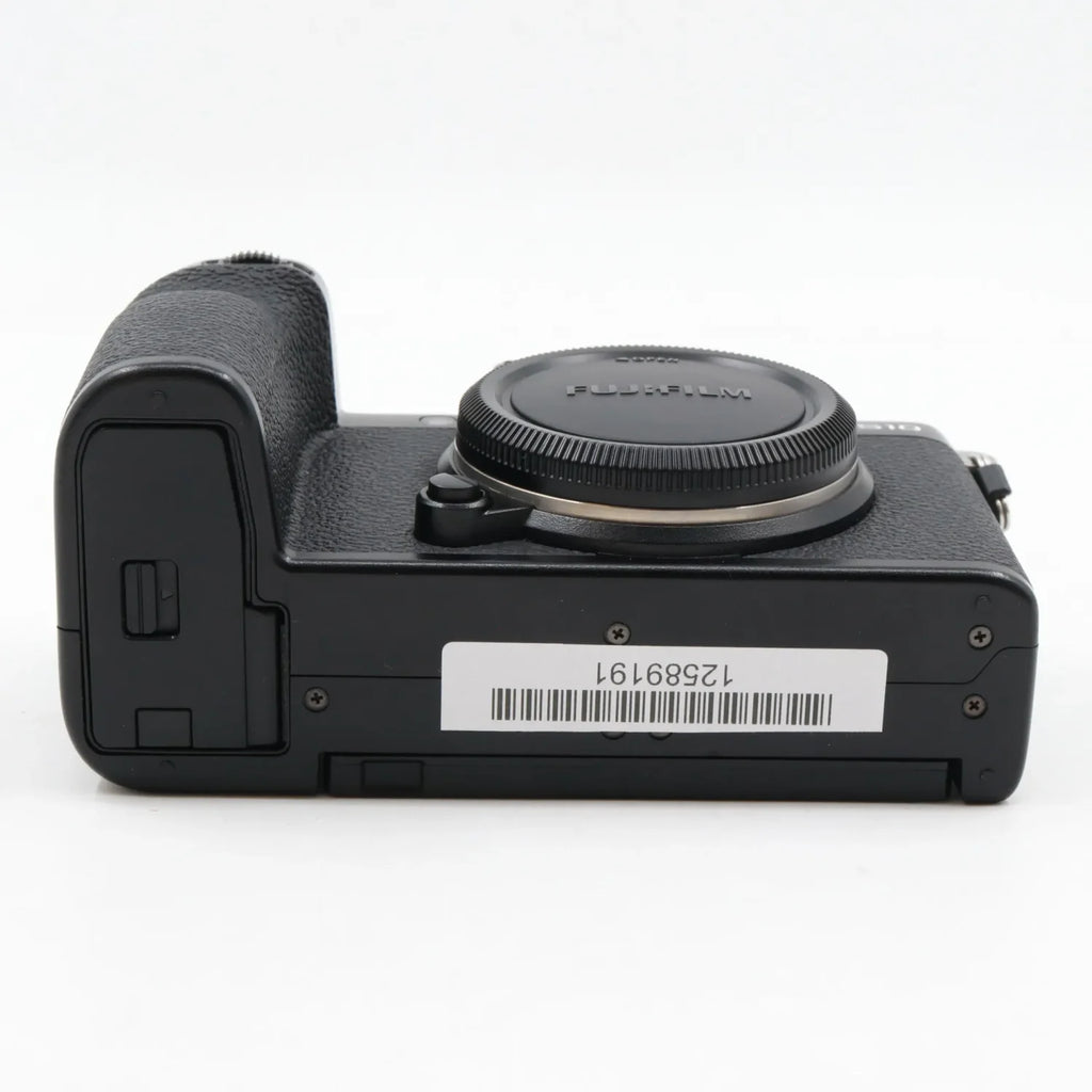 Fujifilm X-S10 body used