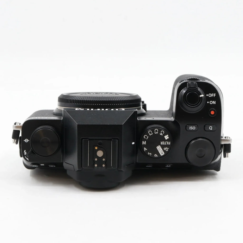 Fujifilm X-S10 body used