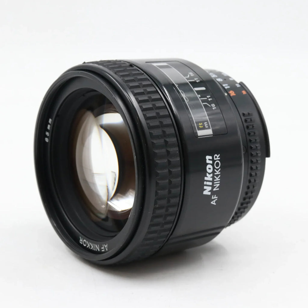 Nikon AF 85mm f/1.8 D used