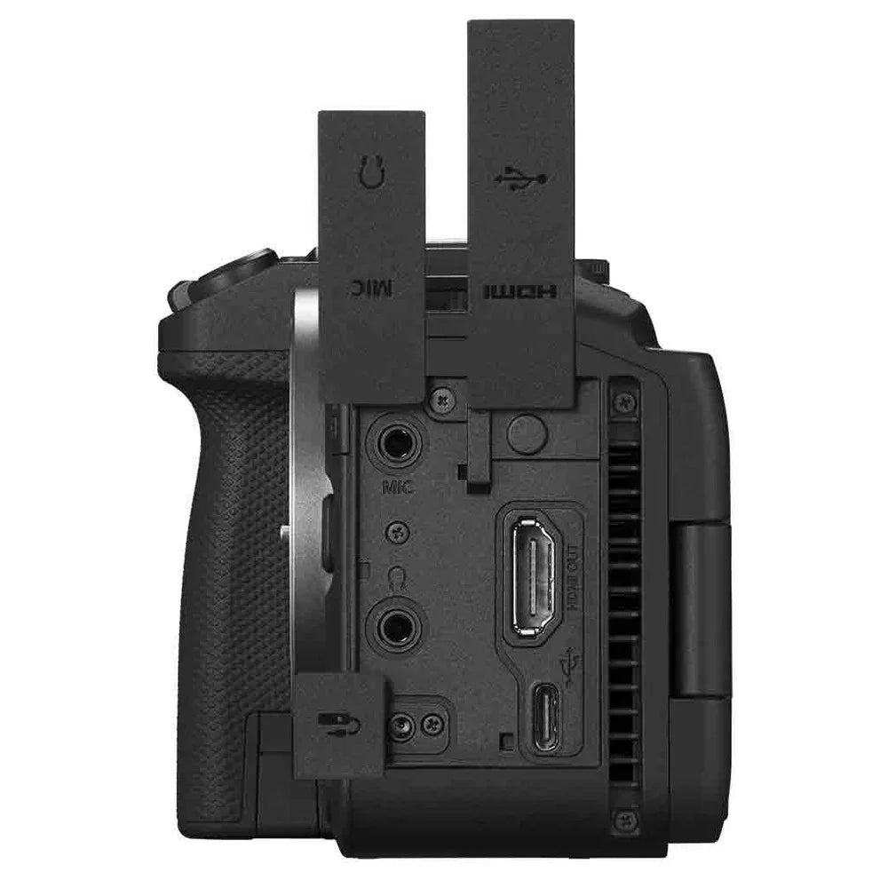 Canon EOS R6 V body + RF 16mm F/2.8 STM