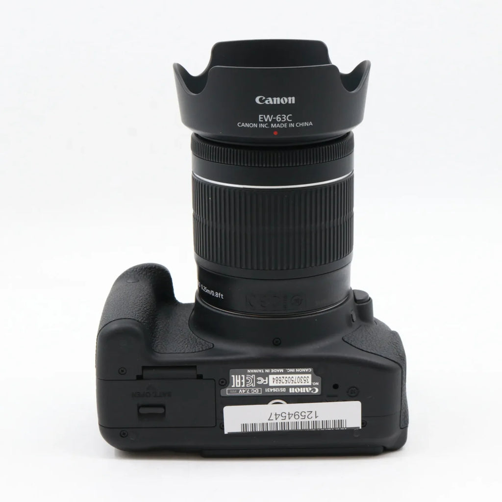 Canon EOS 700D body + EF-S 18-55mm F/3.5-5.6 IS STM gebraucht