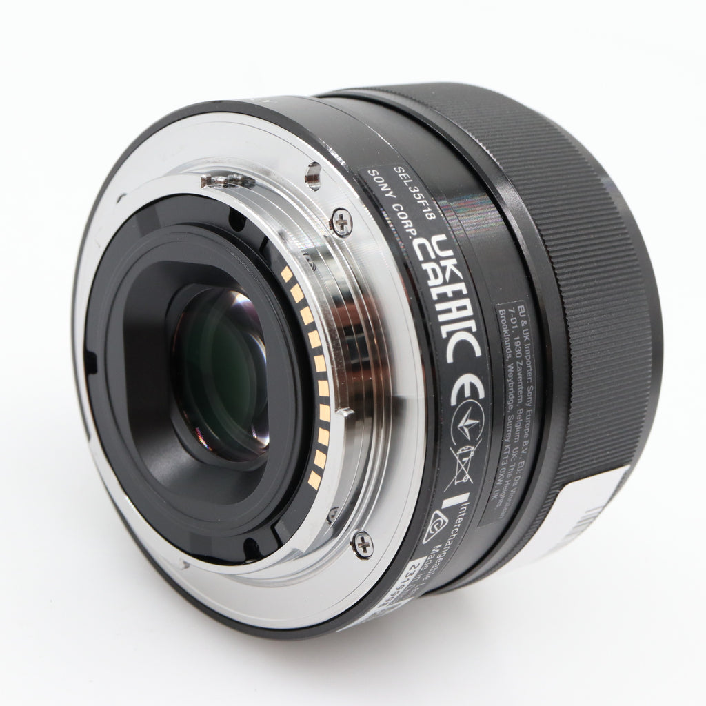 Sony E 35mm f/1.8 OSS used